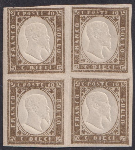 Regno di Sardegna - <p><strong>1861 - 10 cent. grigio bistro scuro</strong>, n° 14Cf, in splendida quartina, molto fresca, l'esemplare inferiore destro con invisibile traccia, gli altri gomma integra. Siglata Alberto Diena.</p>