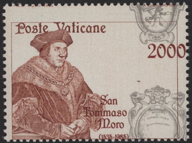 Vaticano - <p><strong>1985 - San Tommaso Moro 2.000 Lire</strong>, n° 775a, ottimo, con stemma e valore fortemente spostati verticalmente.&nbsp;Certificato non fotografico di garanzia Bolaffi.</p>