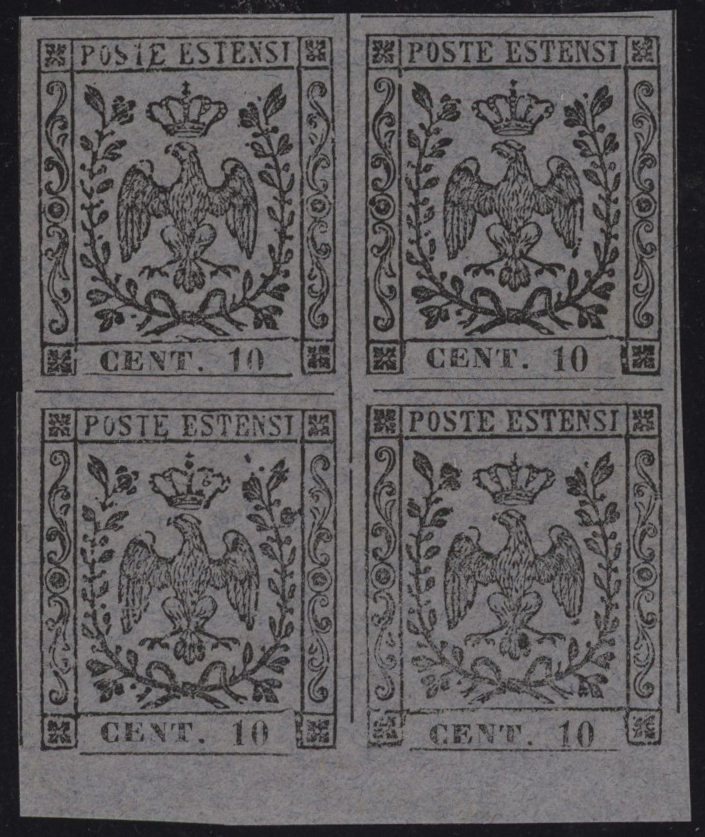 Ducato di Modena - <p><strong>1857 - 10 cent. grigio</strong>, SxG n 4a, in splendida quartina con numerosi ed evidenti difetti di cliché, bordo di foglio inferiore.</p>